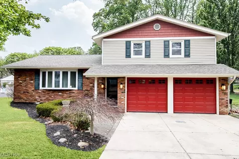 9355 Forsythe Ln, Mentor, OH 44060