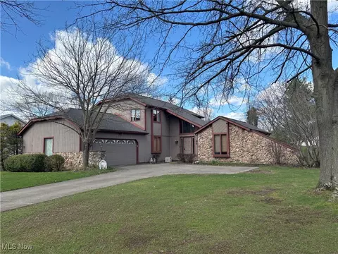 9191 Paulding St NW, Massillon, OH 44646
