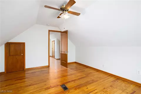 8007 Essen Ave, Parma, OH 44129 photo 29