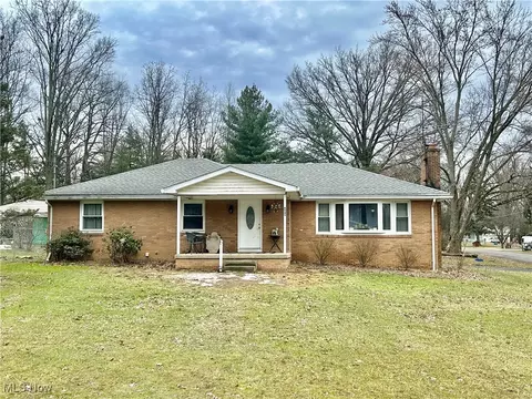 4985 E Radio Rd, Austintown, OH 44515