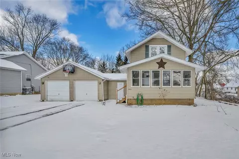 3434 Bailey St NW, Massillon, OH 44646