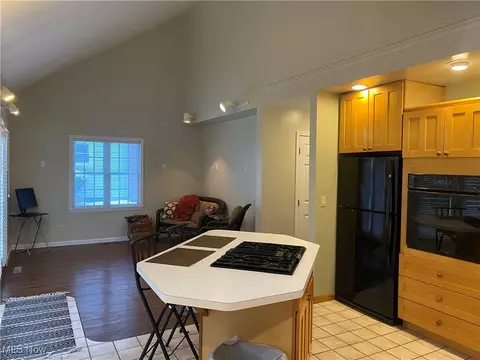 Kitchen - 2049 W 16th St, Ashtabula, OH 44004 photo 3 of 4