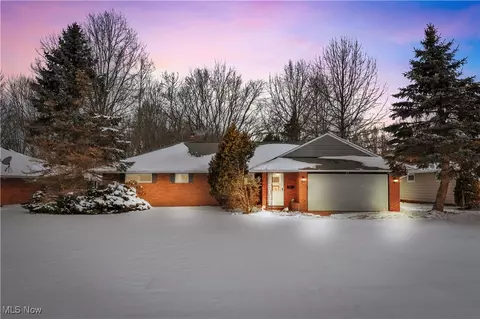 474 Jeannette Dr, Richmond Heights, OH 44143