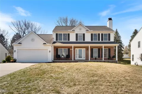 9781 Parkland Dr, Twinsburg, OH 44087