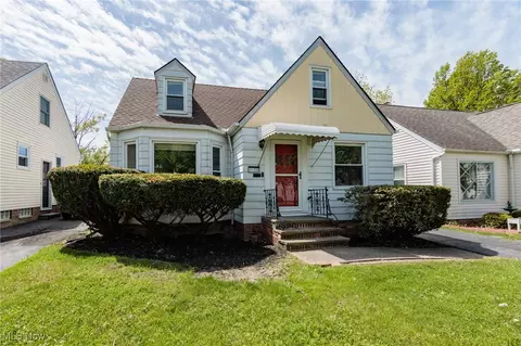 4138 Hinsdale Rd, South Euclid, OH 44121