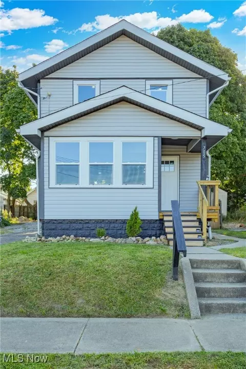 705 Darkow St, Akron, OH 44306