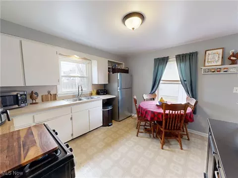 1004 E Rice St, Alliance, OH 44601 photo 15