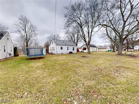 1004 E Rice St, Alliance, OH 44601 photo 8