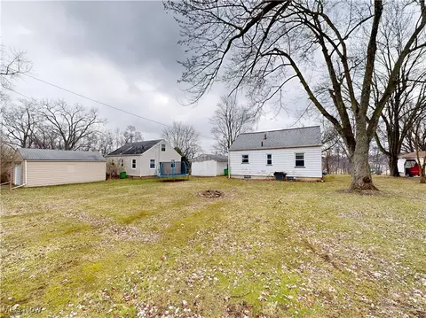 1004 E Rice St, Alliance, OH 44601 photo 7