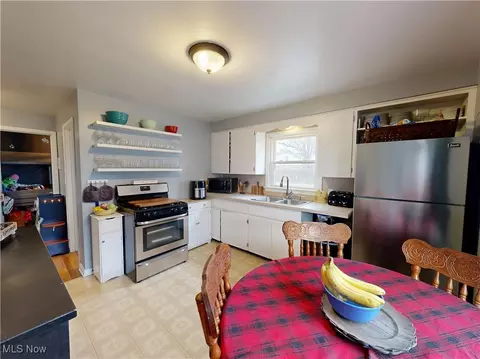 1004 E Rice St, Alliance, OH 44601 photo 16