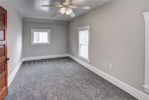 227 Spruce St, Elyria, OH 44035 photo 18