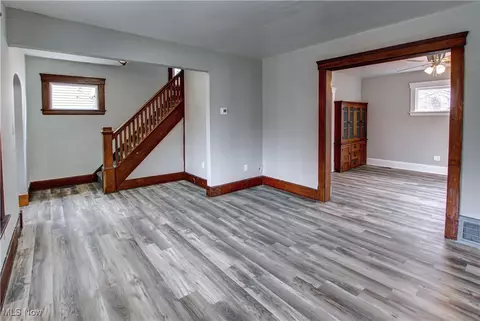 227 Spruce St, Elyria, OH 44035 photo 14
