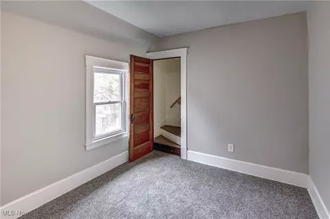 227 Spruce St, Elyria, OH 44035 photo 27