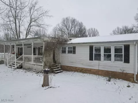 9777 Silica Rd, North Jackson, OH 44451