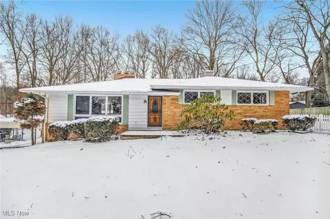 714 Northwood Dr, Uniontown, OH 44685