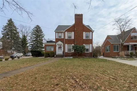 4037 Riveredge Rd, Cleveland, OH 44111
