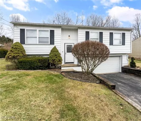 3787 Baymar Dr, Youngstown, OH 44511