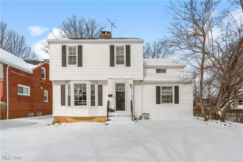 4249 Stonehaven Rd, South Euclid, OH 44121