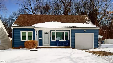 1533 Vine St, Kent, OH 44240