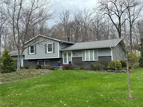1785 Ashley Dr, Hudson, OH 44236