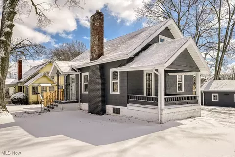 1086 Georgia Ave, Akron, OH 44306