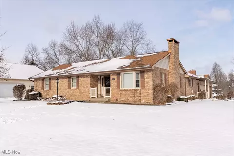 5205 Trent Rd NW, Canton, OH 44708