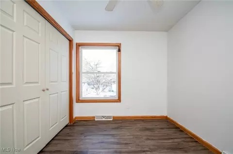 Bedroom - 7433 Ranier Trl, Boardman, OH 44512 photo 7 of 15