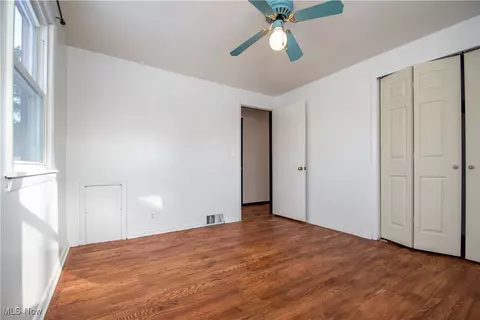 Bedroom - 7433 Ranier Trl, Boardman, OH 44512 photo 14 of 15