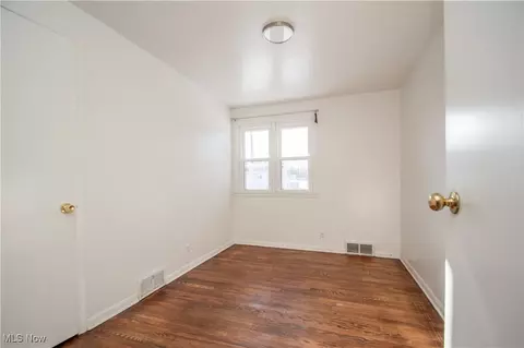 Bedroom - 7433 Ranier Trl, Boardman, OH 44512 photo 12 of 15