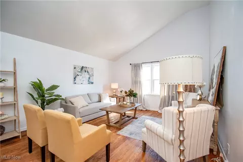 Living - 7433 Ranier Trl, Boardman, OH 44512 photo 2 of 4