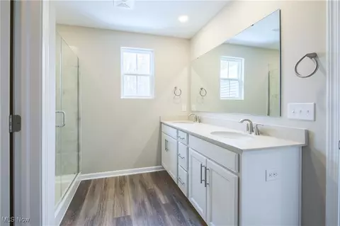 975 Memory Ln # -4, Aurora, OH 44202 photo 7