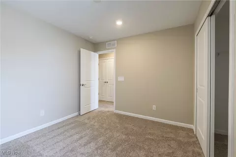 975 Memory Ln # -4, Aurora, OH 44202 photo 12