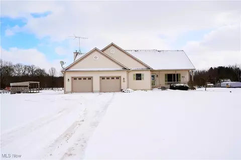706 Watson Rd, Deerfield, OH 44411