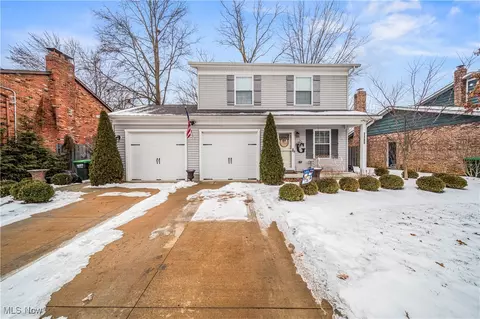 2456 Rockefeller Rd, Wickliffe, OH 44092