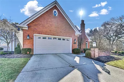 19253 Bridge Path, Strongsville, OH 44136