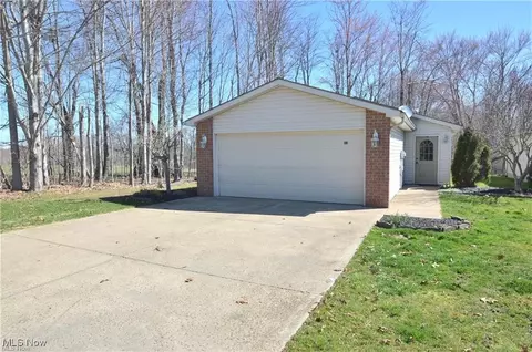 414 Orchard Hl, Leetonia, OH 44431