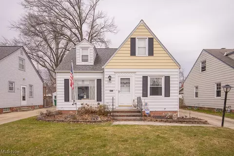 376 E 330th St, Willowick, OH 44095