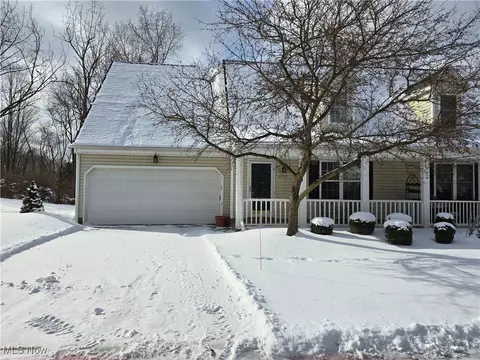 1977 Bay Cv, Stow, OH 44224
