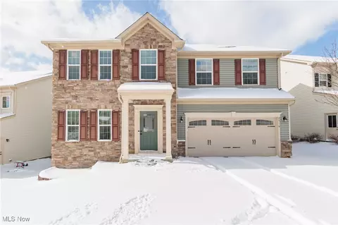 2716 Hunters Rdg, Twinsburg, OH 44087