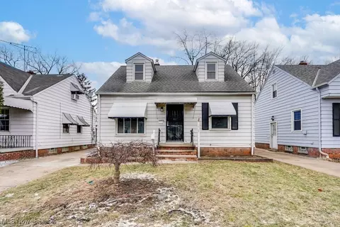 14405 Corridon Ave, Maple Heights, OH 44137