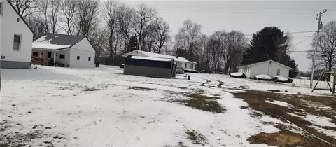 614 Oxford Ave, Newcomerstown, OH 43832