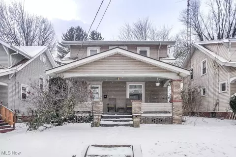 3222 Hursh Pl NW, Canton, OH 44708