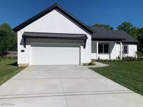 1775 Green Rd, Madison, OH 44057