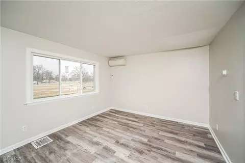 2125-2127 E 31 St, Lorain, OH 44055 photo 19
