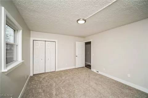 2125-2127 E 31 St, Lorain, OH 44055 photo 16