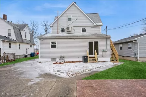 2125-2127 E 31 St, Lorain, OH 44055 photo 5