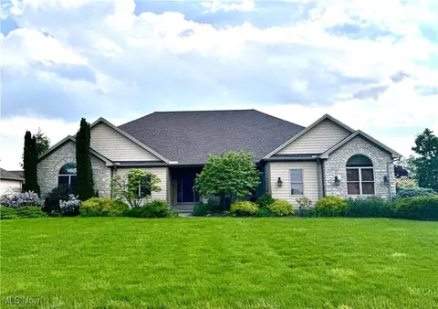 6470 Aberdeen Ln, Medina, OH 44256