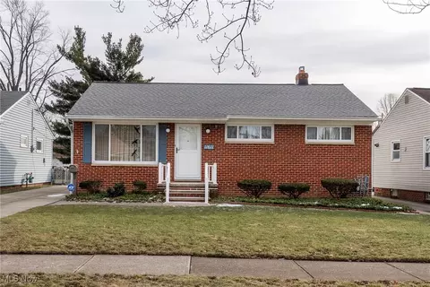 11611 Blossom Ave, Parma Heights, OH 44130