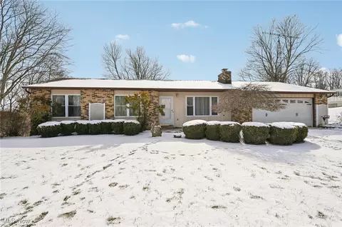 9295 Scenic Dr, Nashport, OH 43830