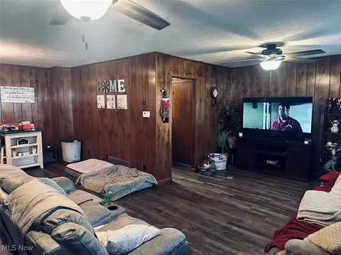 10070 Shortline Hwy, Reader, WV 26167 photo 2